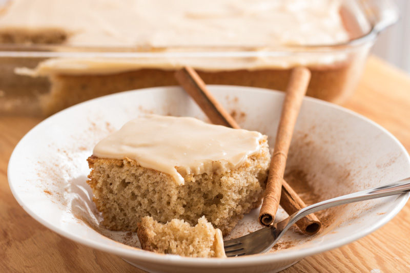 Apple Spice Cake (sponsored by Pampered Chef) — sleepingmakesmehungry