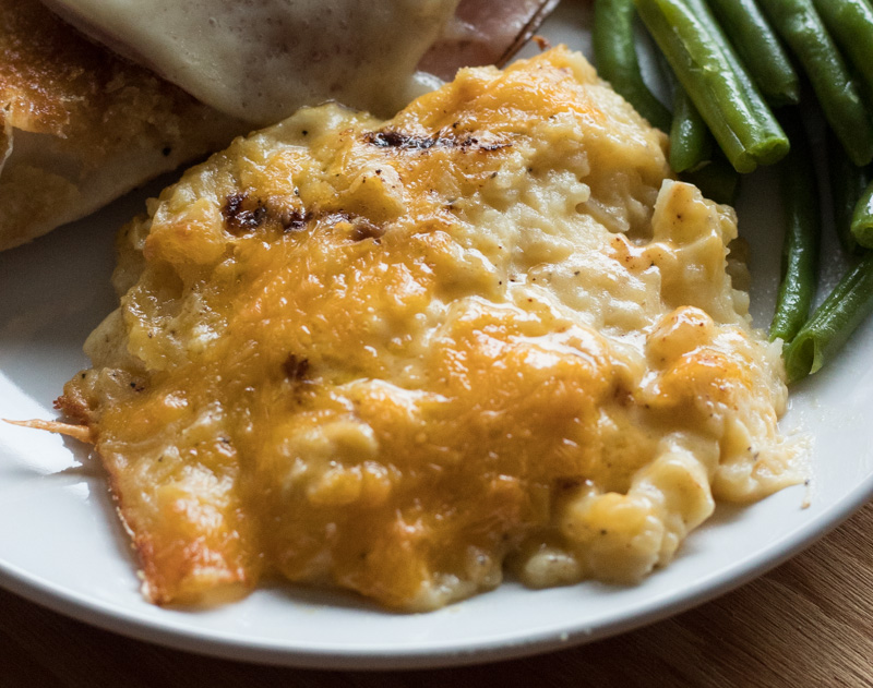 Cheesy Funeral Potatoes {Hashbrown Potato Casserole} | The Cook's Treat